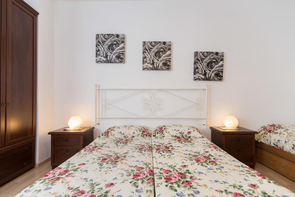 Le Rose B&B Róma Szoba fotó